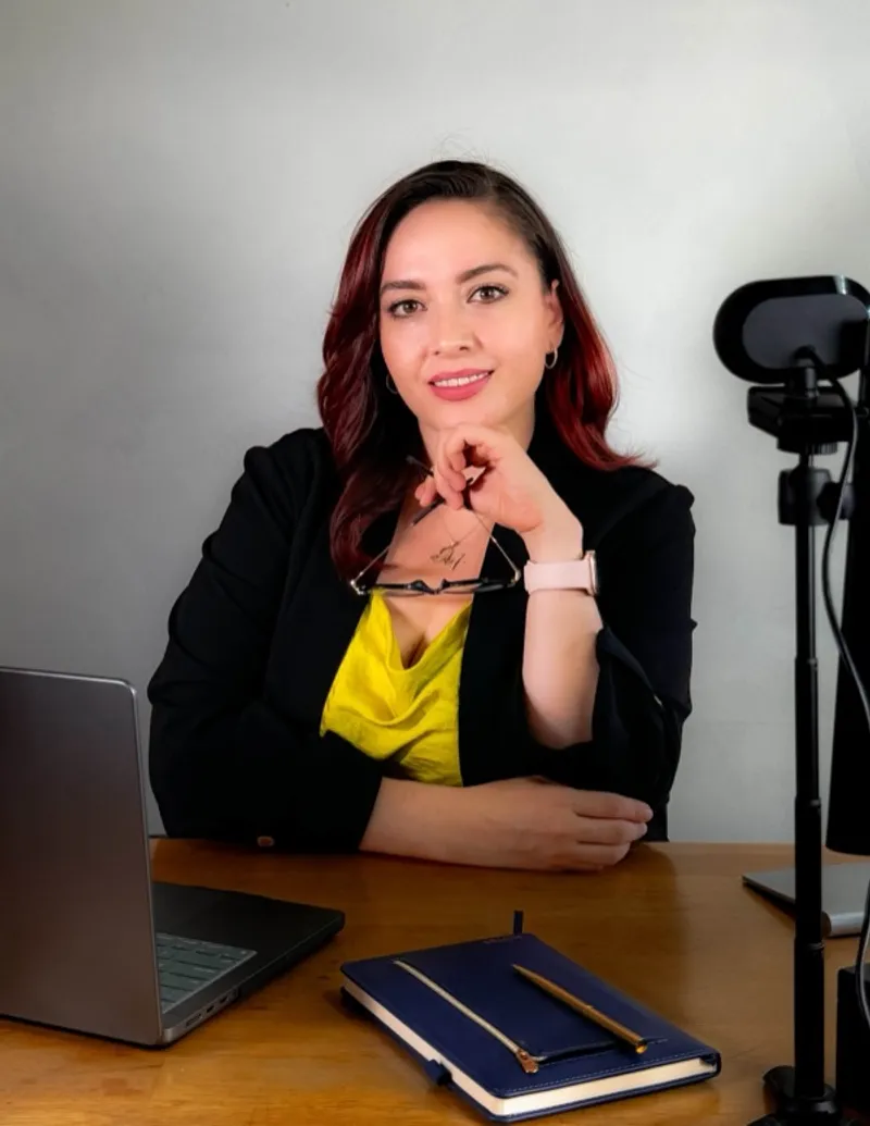 Mayra CO - Consultora Empresarial